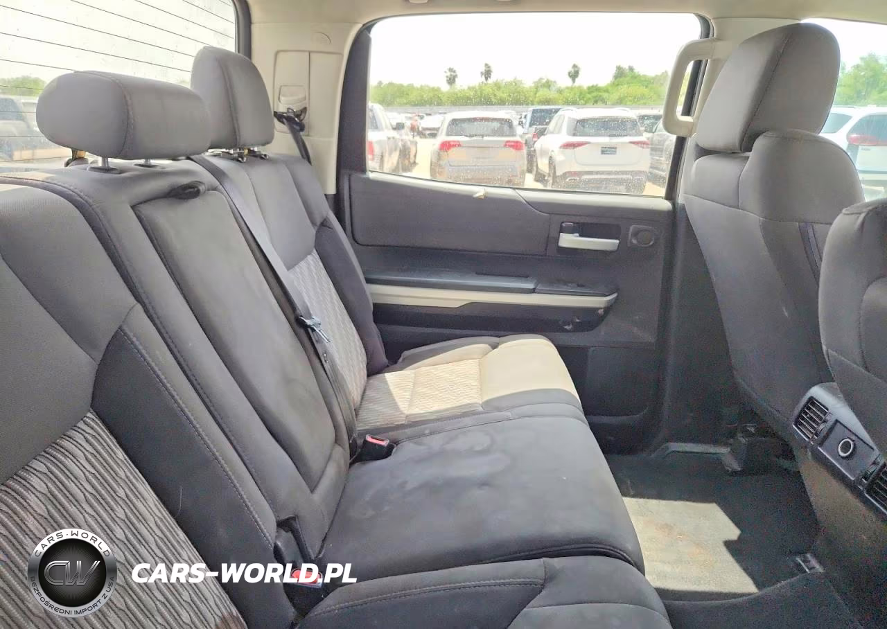 2018 Toyota Tundra Crewmax Sr5 VIN:5TFDW5F1XJX772818 - 10