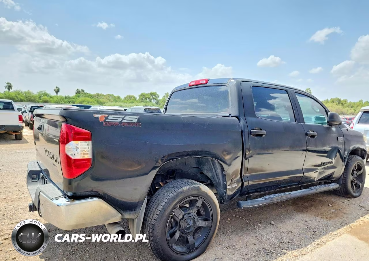 2018 Toyota Tundra Crewmax Sr5 VIN:5TFDW5F1XJX772818 - 3