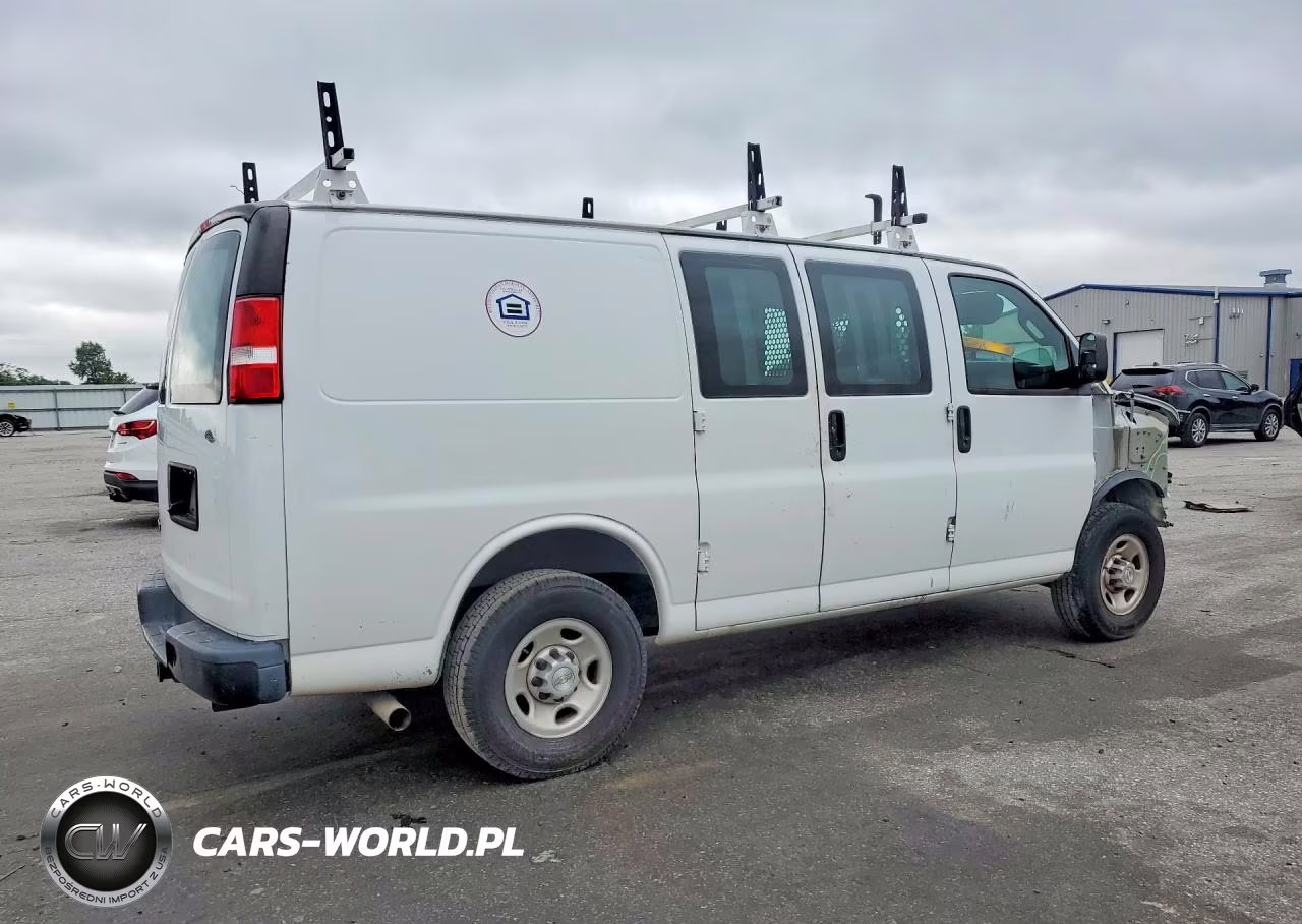 2020 Chevrolet Express G2500 VIN:1GCWGAFP5L1189789 - 3