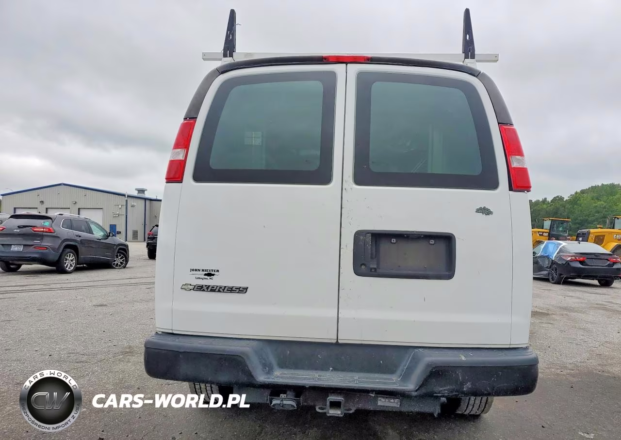 2020 Chevrolet Express G2500 VIN:1GCWGAFP5L1189789 - 6