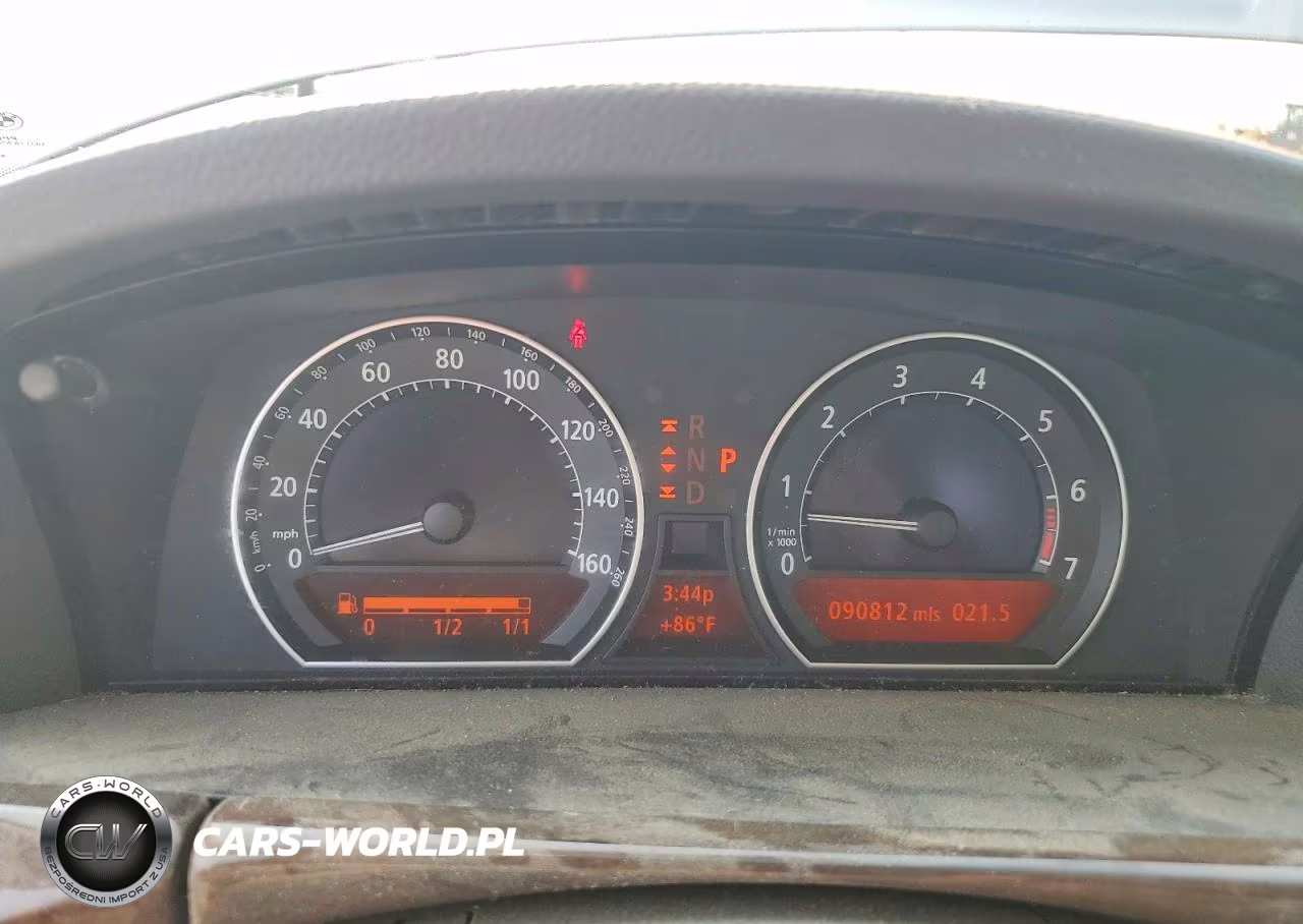 2006 BMW 750 Li VIN:WBAHN83596DT28199 - 9