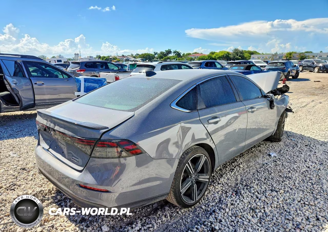 2025 Honda Accord Hybrid Sport VIN:1HGCY2F53SA026286 - 3