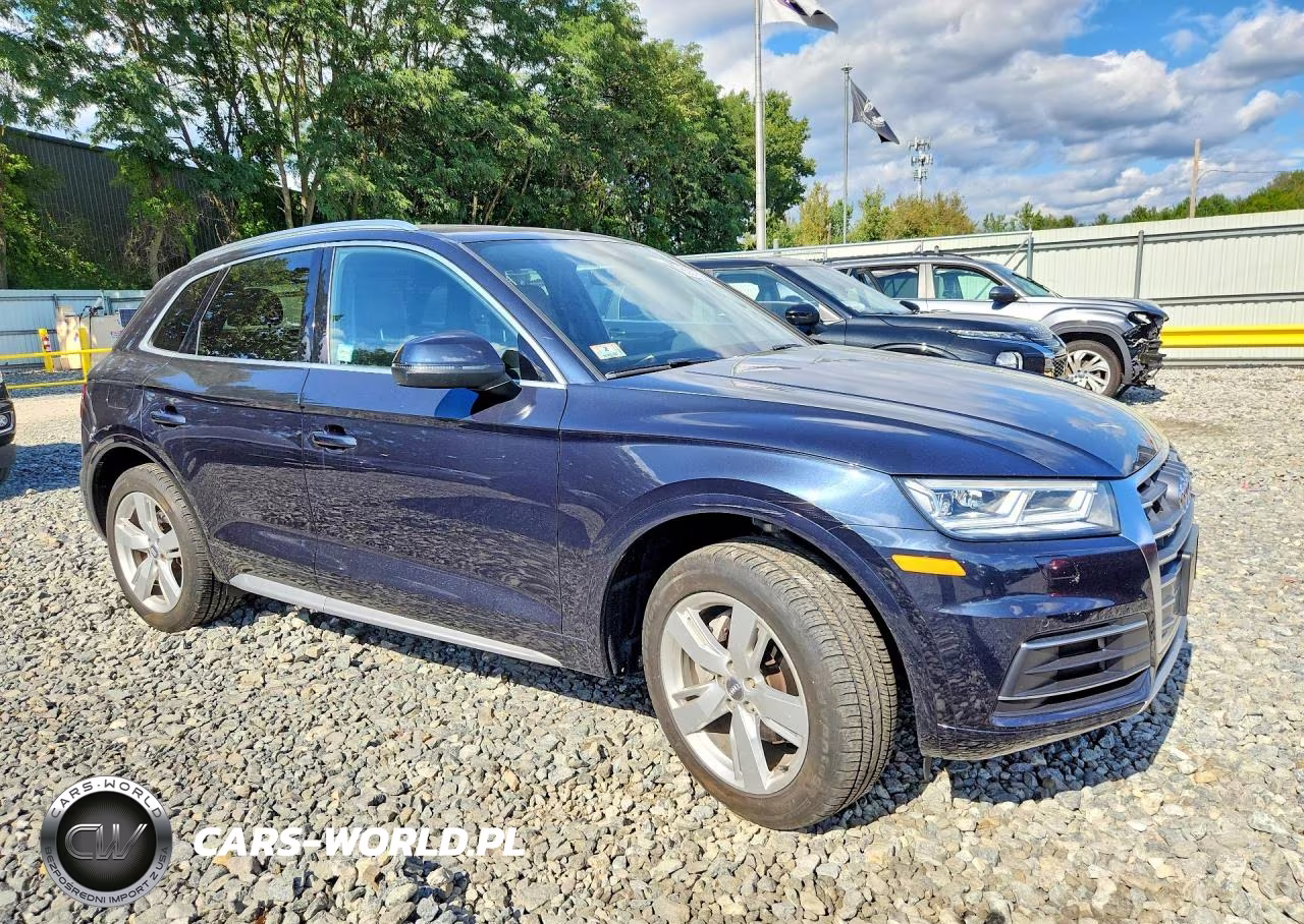 2018 Audi Q5 Premium Plus VIN:WA1BNAFY9J2238104 - 4