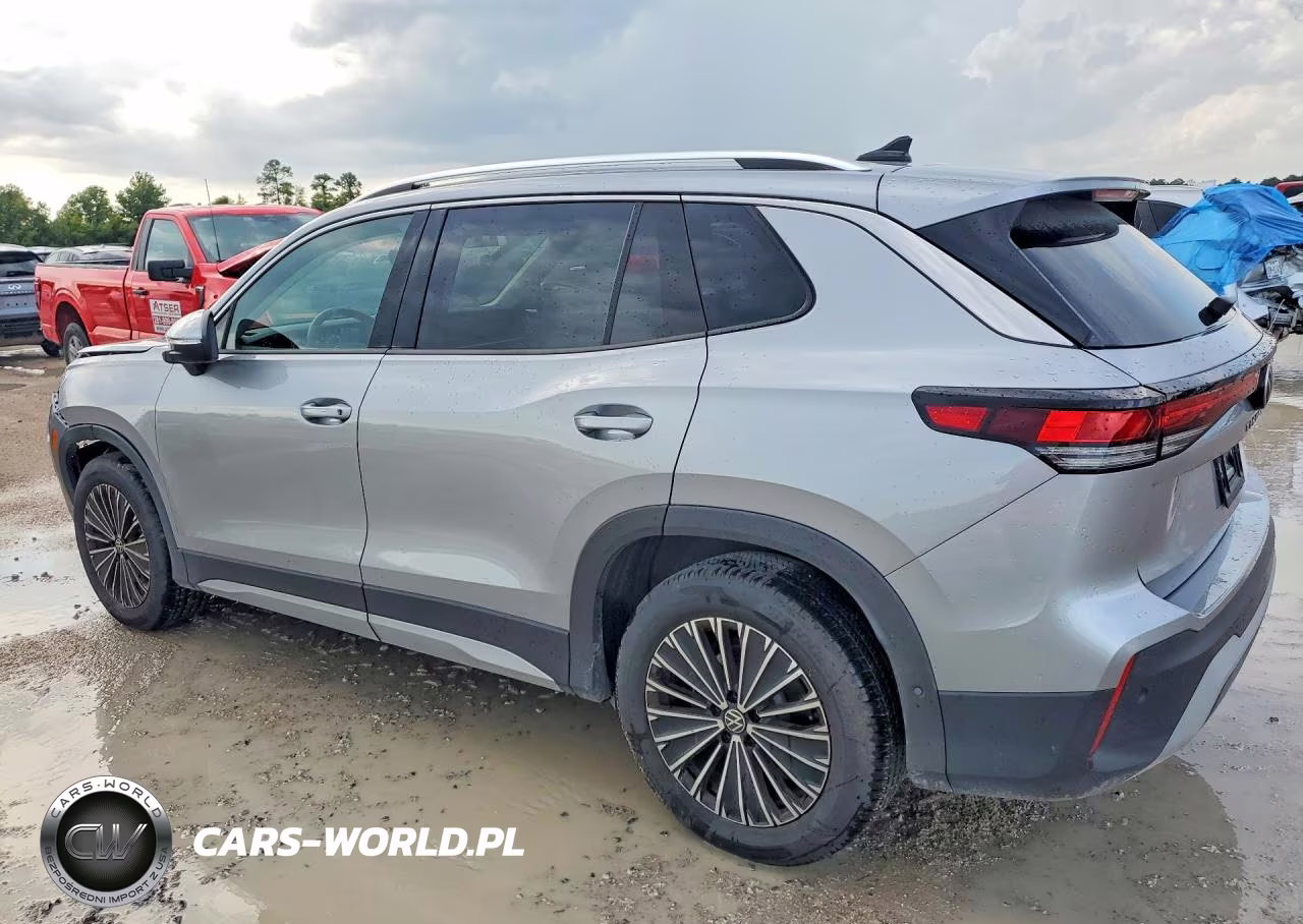 2026 Volkswagen Tiguan VIN:3VVCR7RM0TM017028 - 2