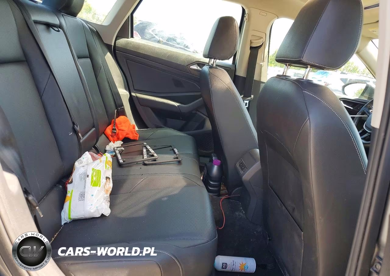 2019 Volkswagen Jetta S VIN:3VWC57BUXKM121493 - 10