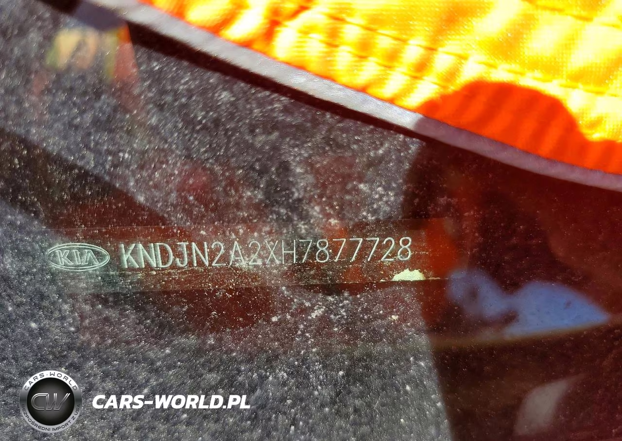 2017 Kia Soul Base VIN:KNDJN2A2XH7877728 - 13