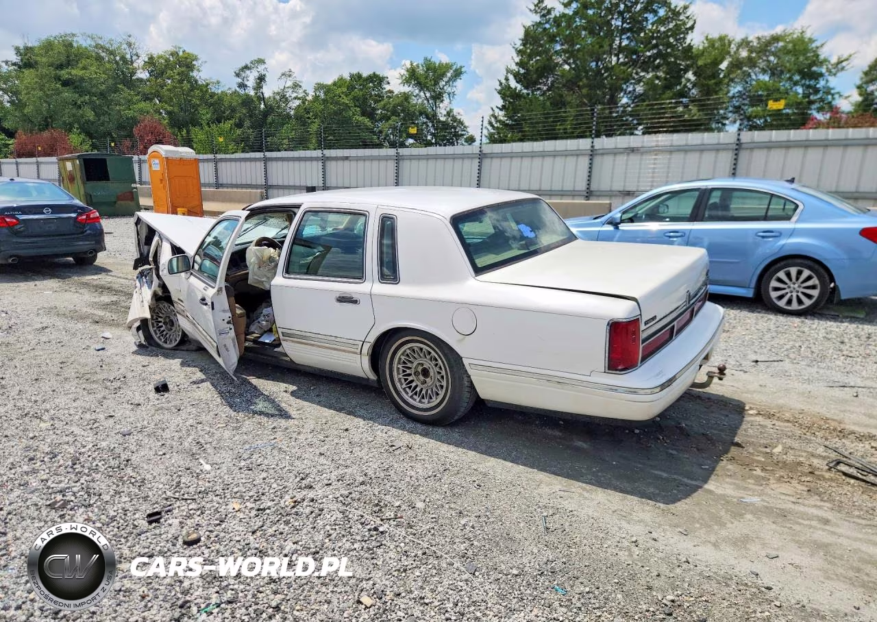 1996 Lincoln Town Car Executive VIN:1LNLM81W6TY717314 - 2