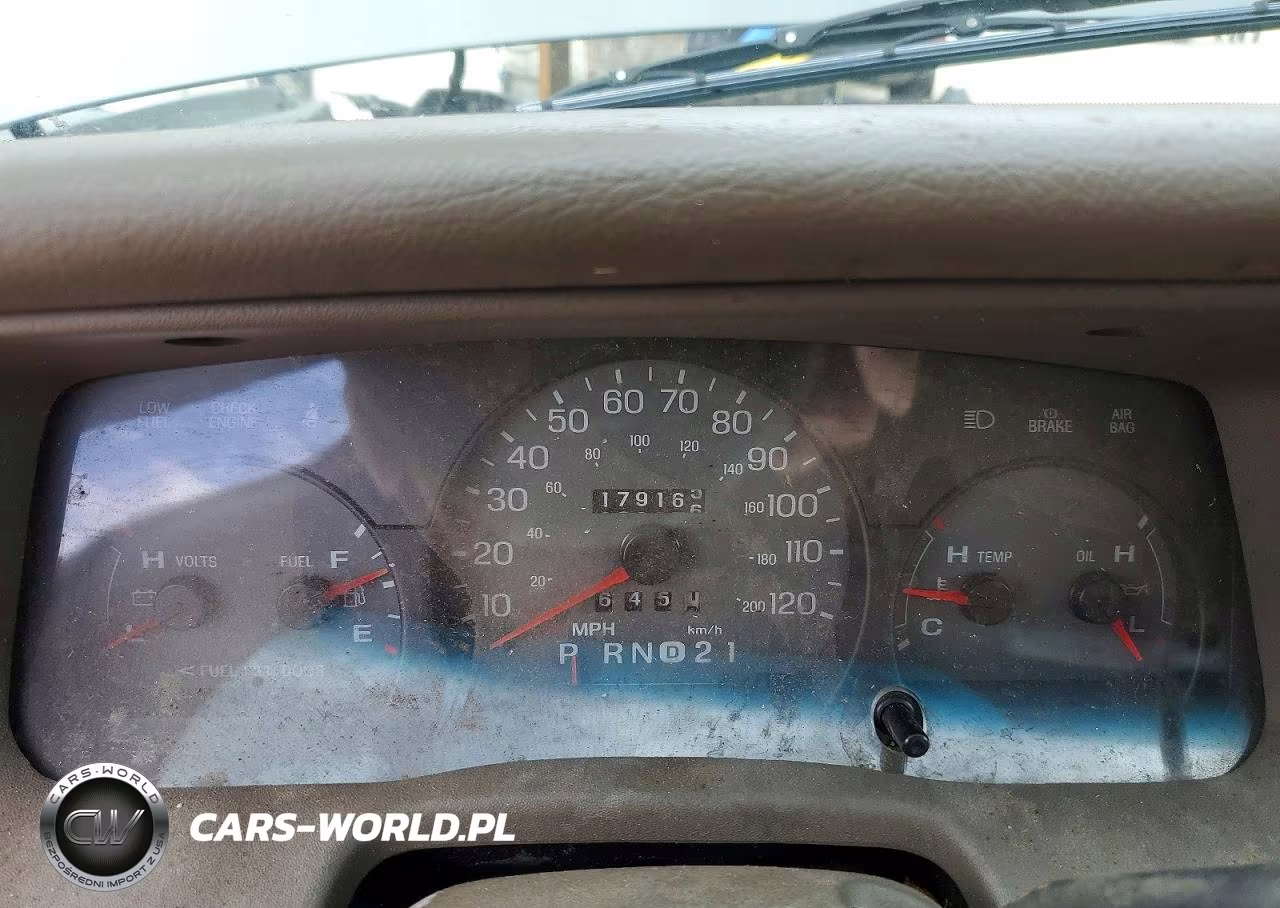 2002 Mercury Grand Marquis Gs VIN:2MEFM74W32X642172 - 9