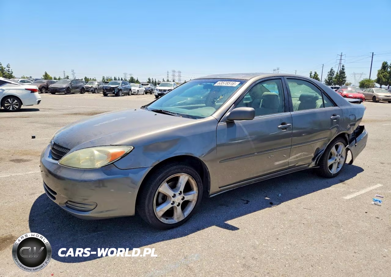 2004 Toyota Camry Le