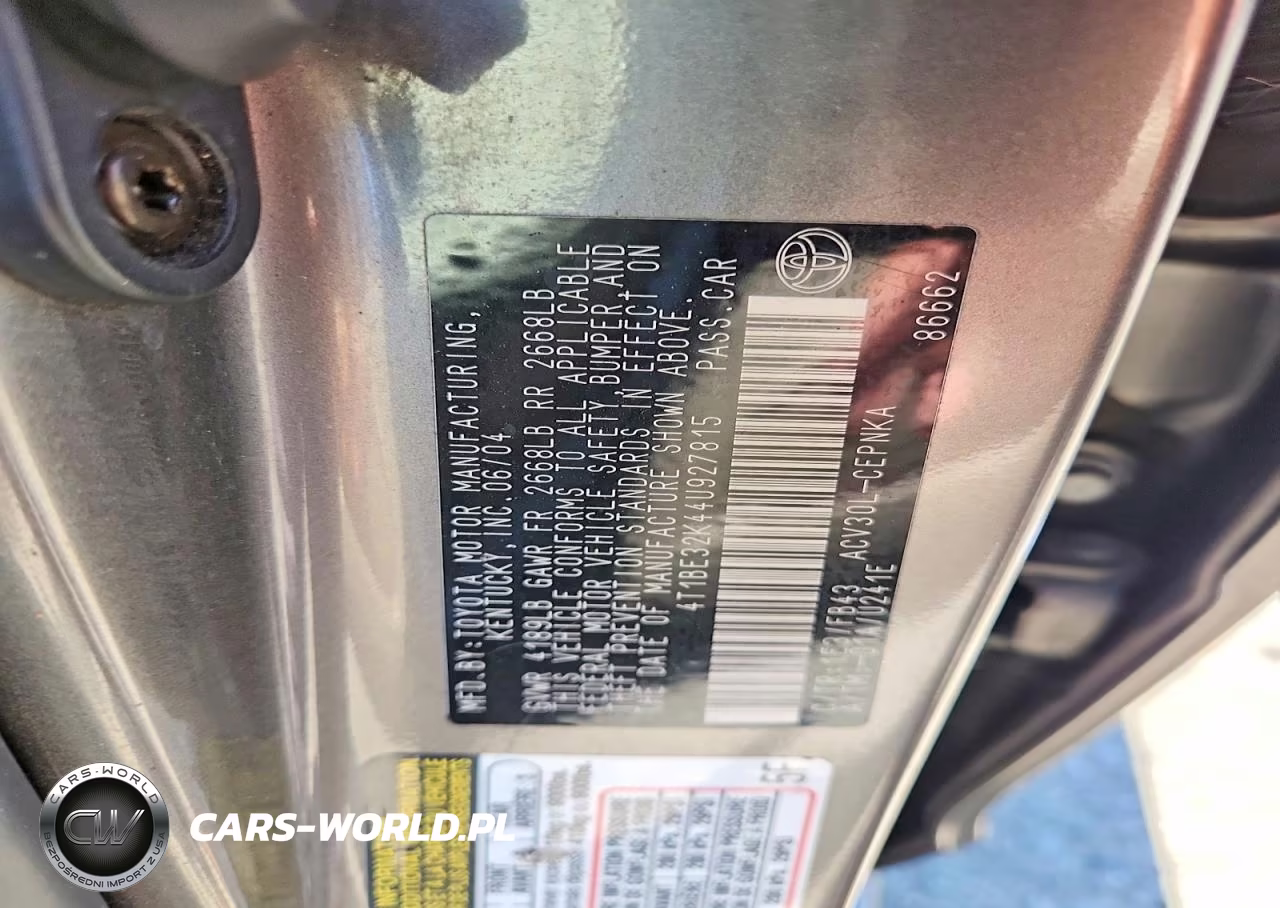 2004 Toyota Camry Le VIN:4T1BE32K44U927815 - 12