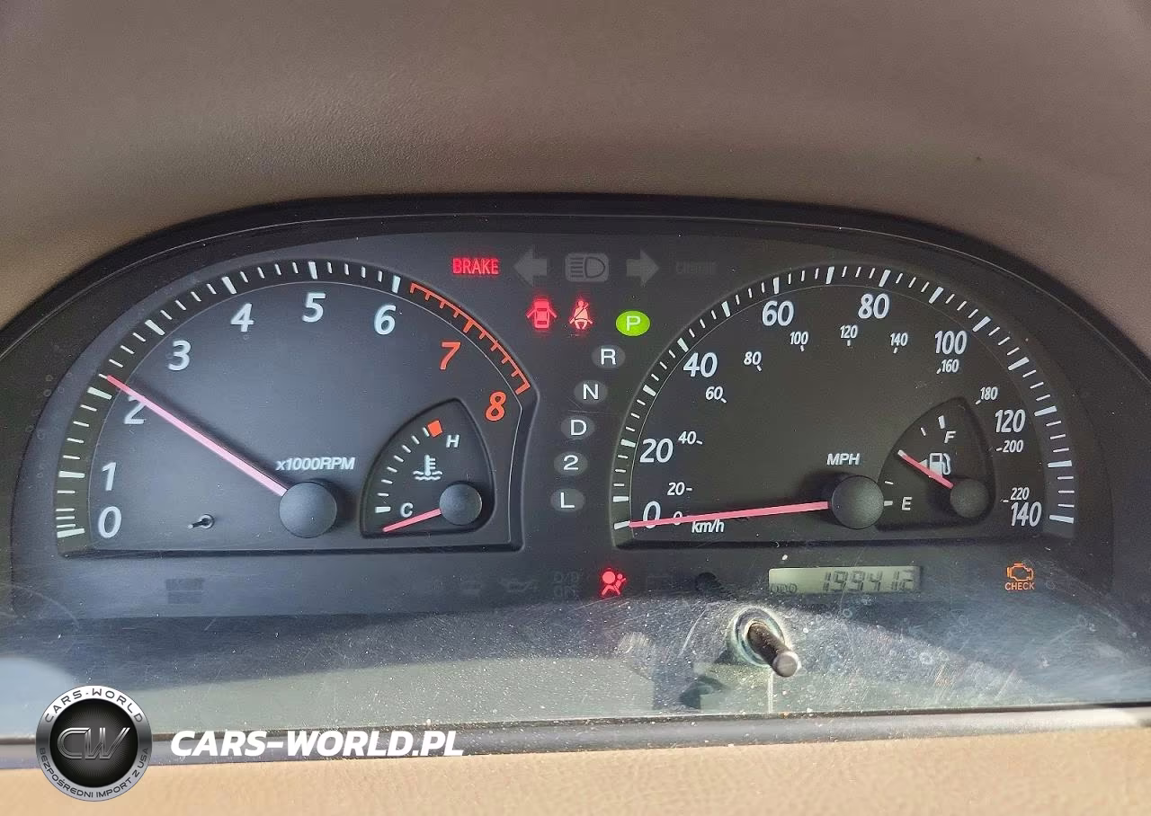 2004 Toyota Camry Le VIN:4T1BE32K44U927815 - 9