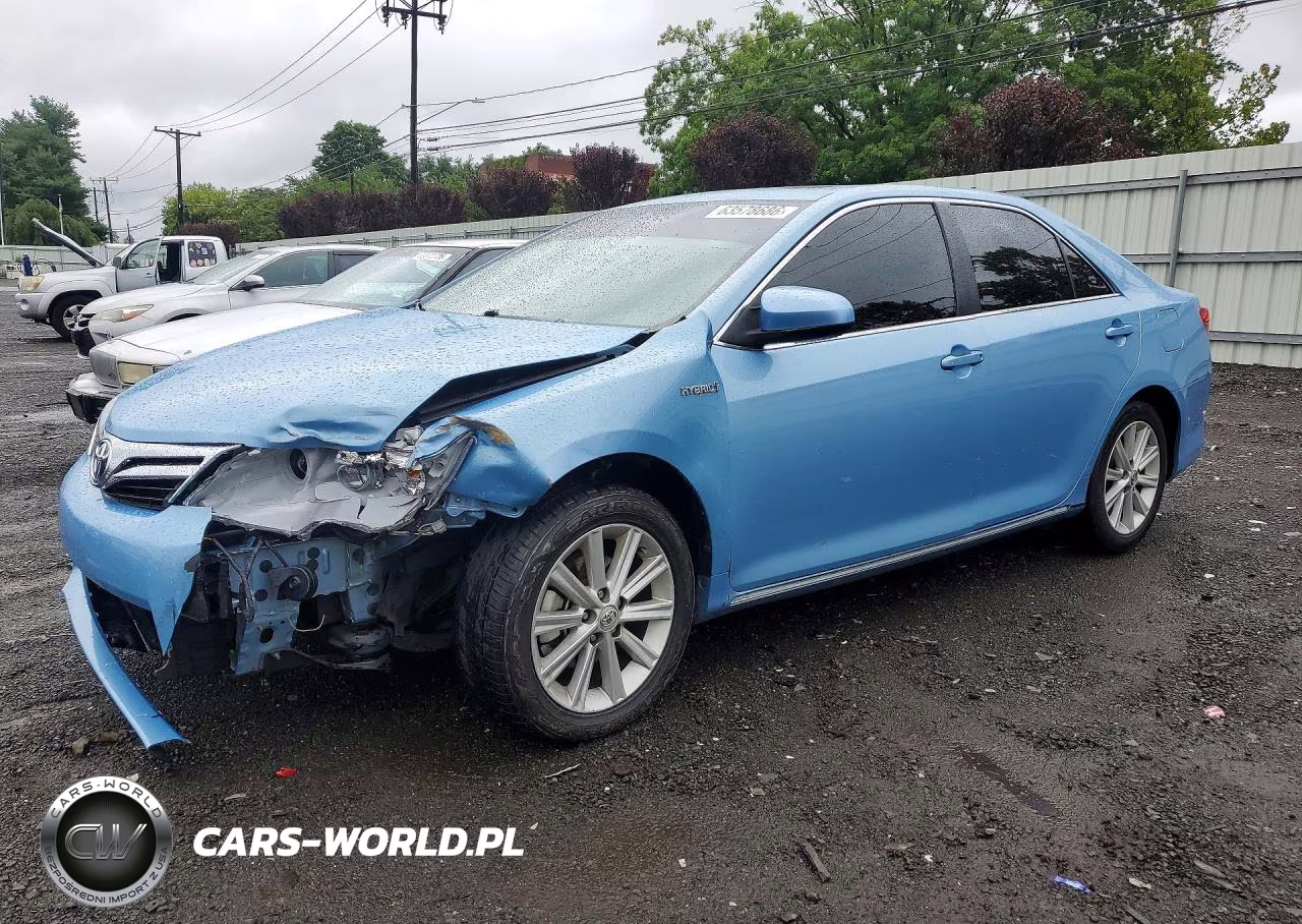 2013 Toyota Camry Hybrid Xle