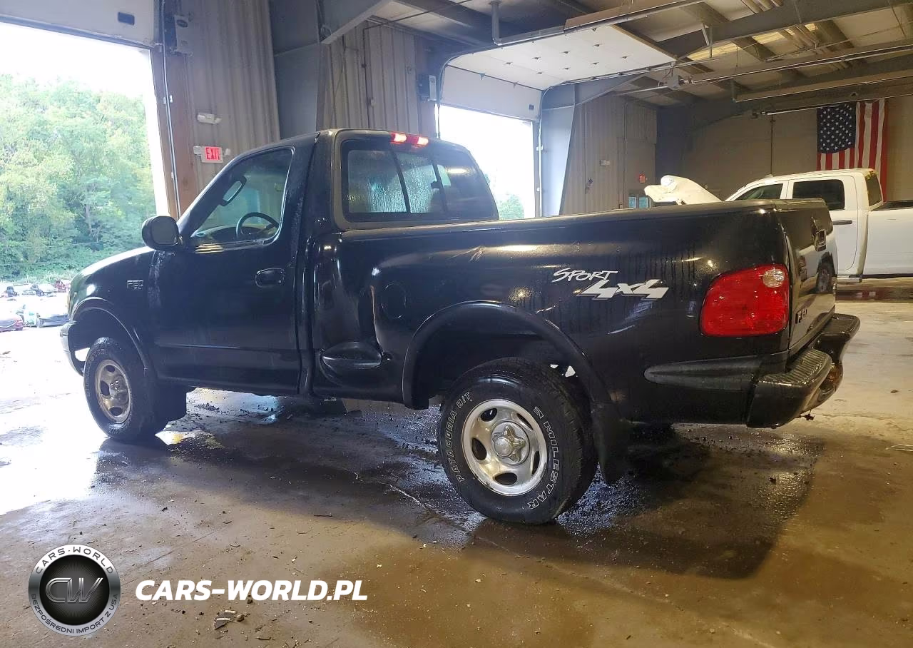 2003 Ford F150 VIN:2FTRF08243CA47928 - 2