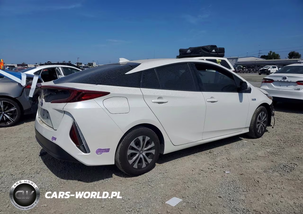 2019 Toyota Prius Prime Premium VIN:JTDKARFP2K3119684 - 3