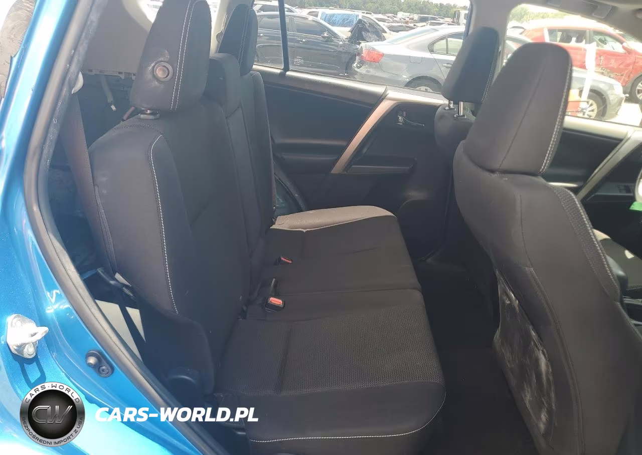 2018 Toyota Rav4 Xle VIN:JTMWFREV1JJ752268 - 11