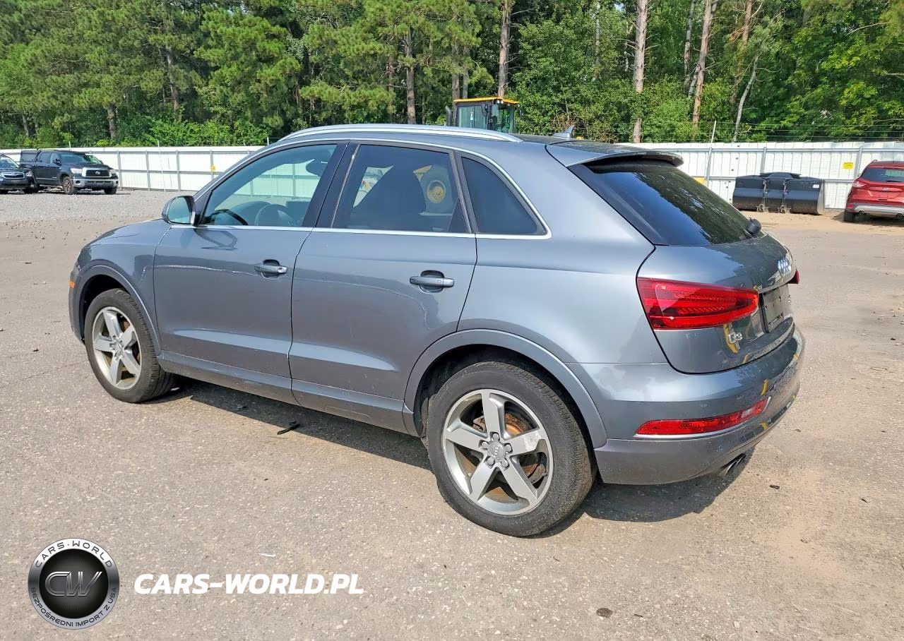 2015 Audi Q3 Premium Plus VIN:WA1EFCFS2FR010851 - 2