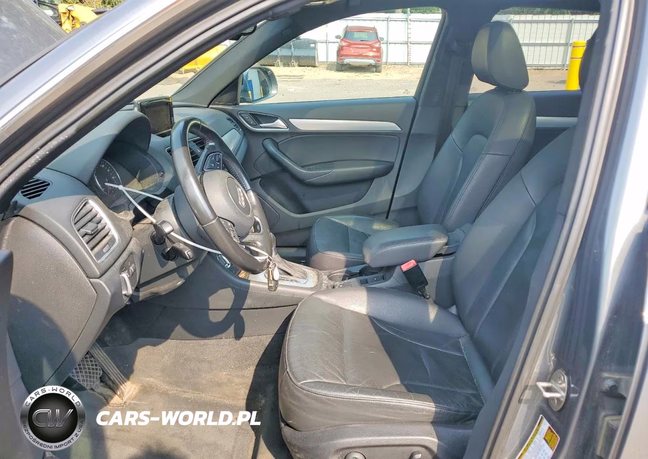 2015 Audi Q3 Premium Plus VIN:WA1EFCFS2FR010851 - 7