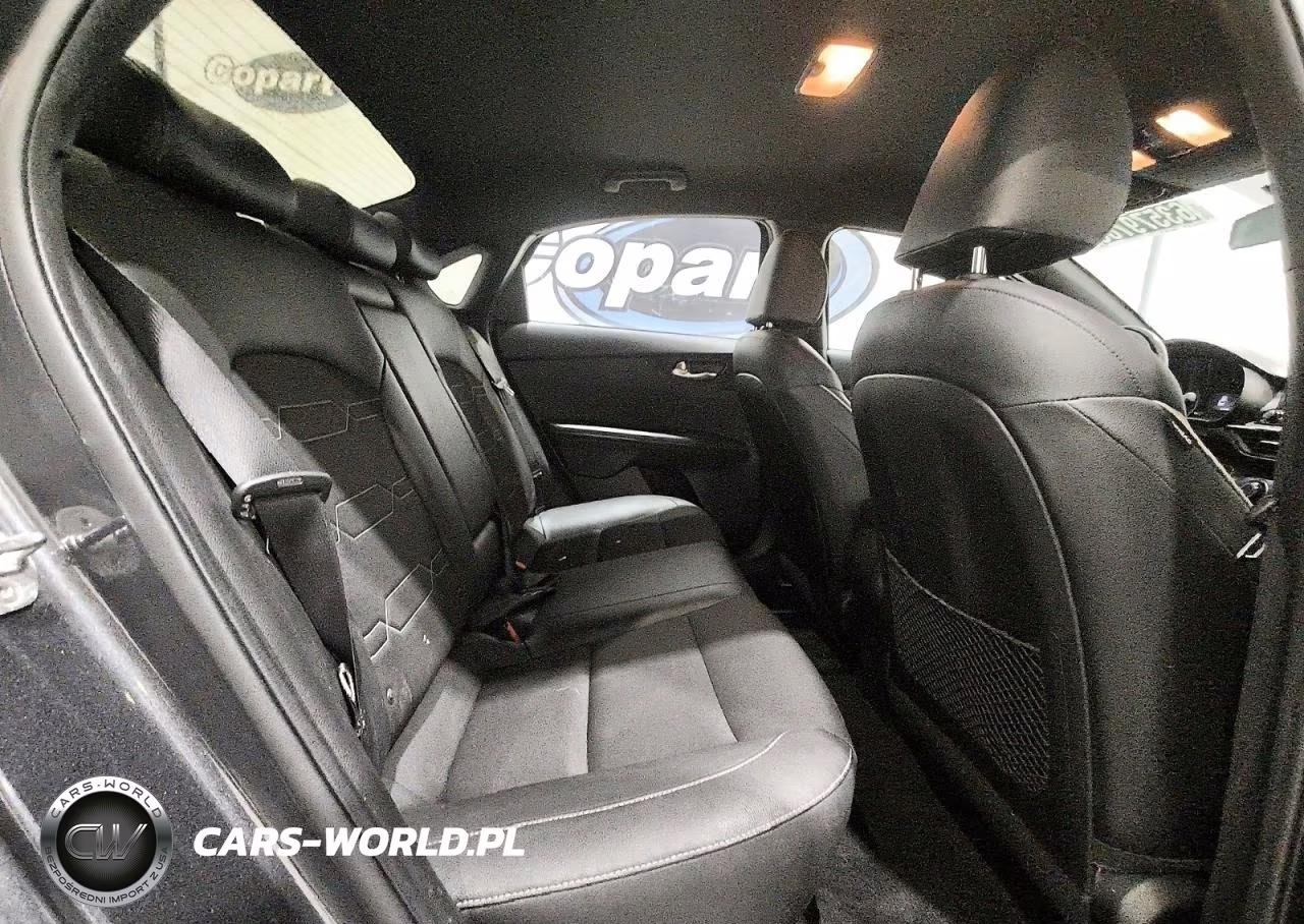 2020 Kia Forte Gt Line VIN:3KPF34AD3LE151954 - 10