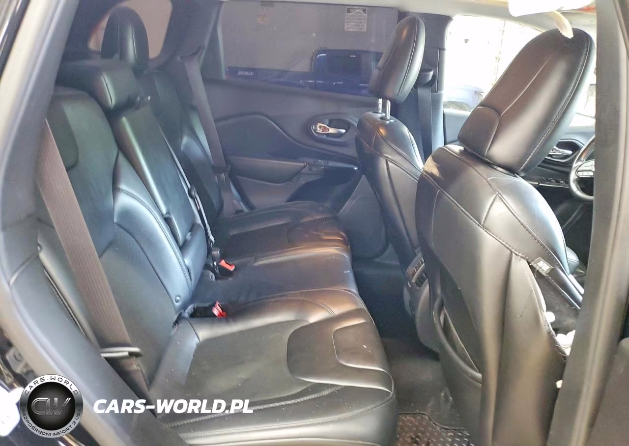 2019 Jeep Cherokee Latitude Plus VIN:1C4PJMLN8KD453417 - 11