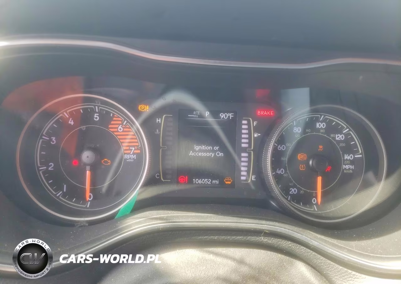 2019 Jeep Cherokee Latitude Plus VIN:1C4PJMLN8KD453417 - 9