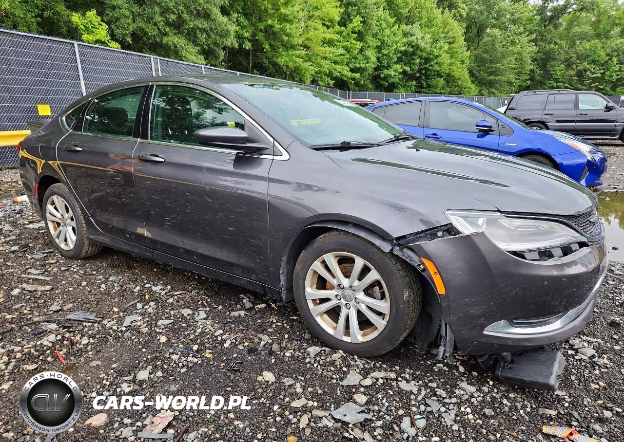 2015 Chrysler 200 Limited VIN:1C3CCCAB5FN547688 - 4