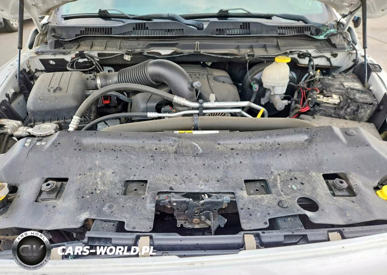 2018 Ram 1500 Sport VIN:1C6RR7MT6JS256697 - 11