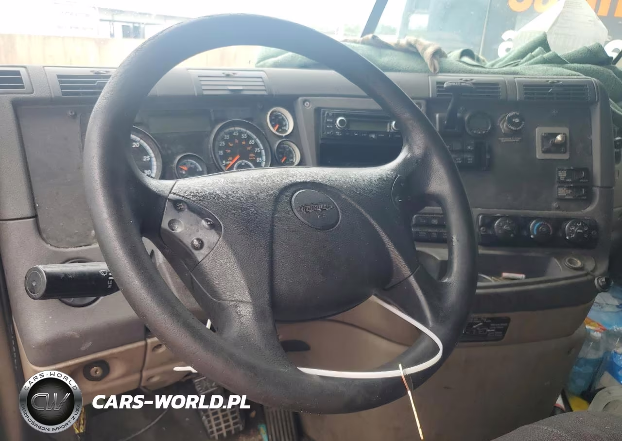2016 Freightliner Cascadia 125 VIN:3AKJGLD55GSHF4586 - 8