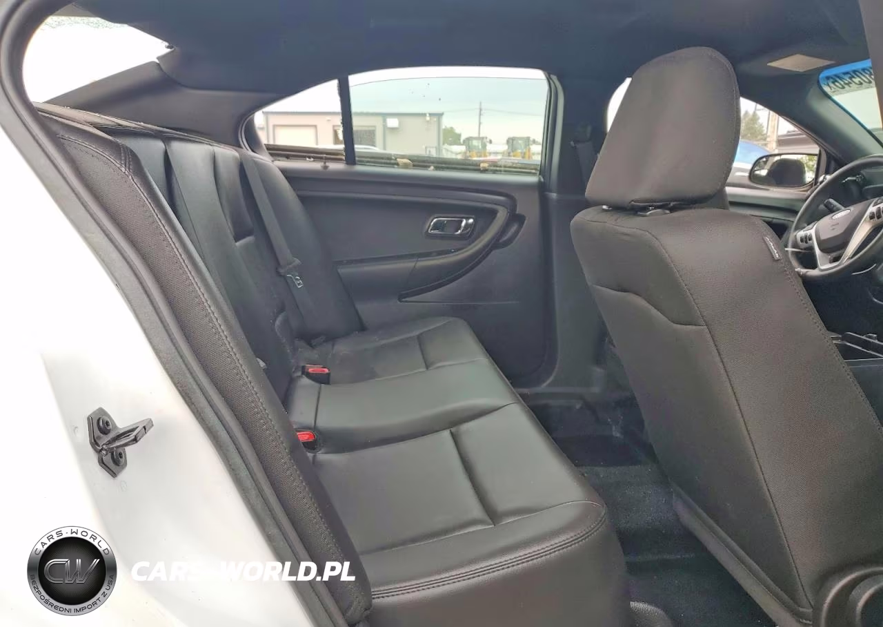 2016 Ford Taurus Police Interceptor VIN:1FAHP2L87GG105573 - 10