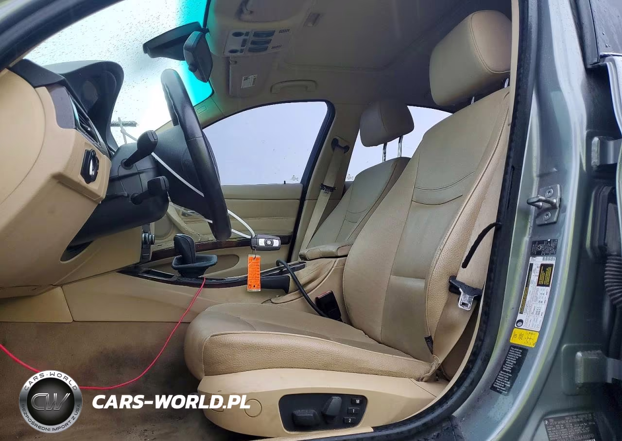 2010 BMW 335 Xi VIN:WBAPL3C52AA408510 - 7