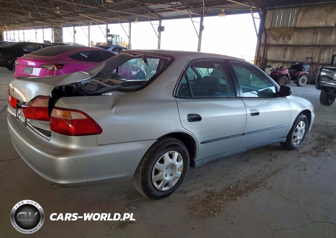 2000 Honda Accord Dx VIN:1HGCF8645YA082044 - 3