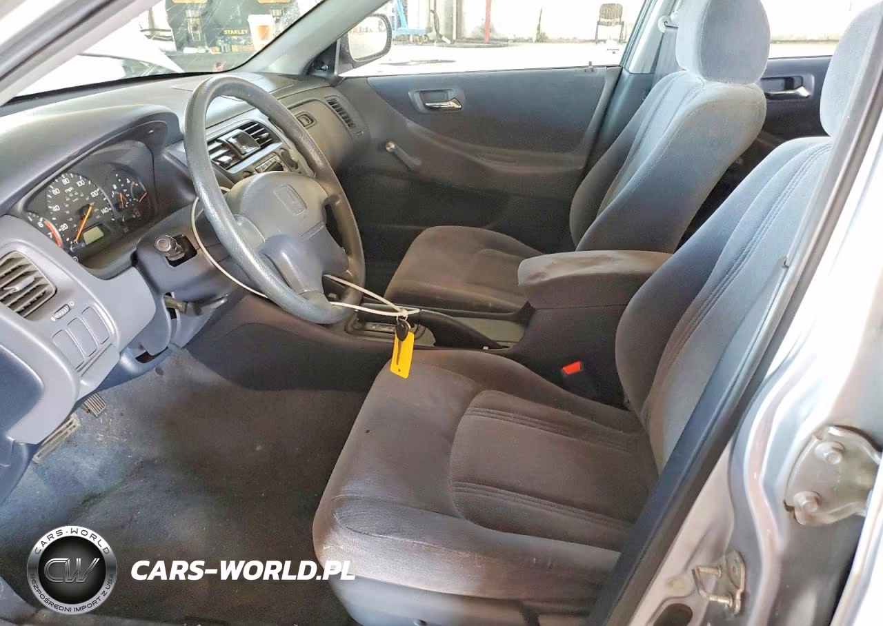 2000 Honda Accord Dx VIN:1HGCF8645YA082044 - 7