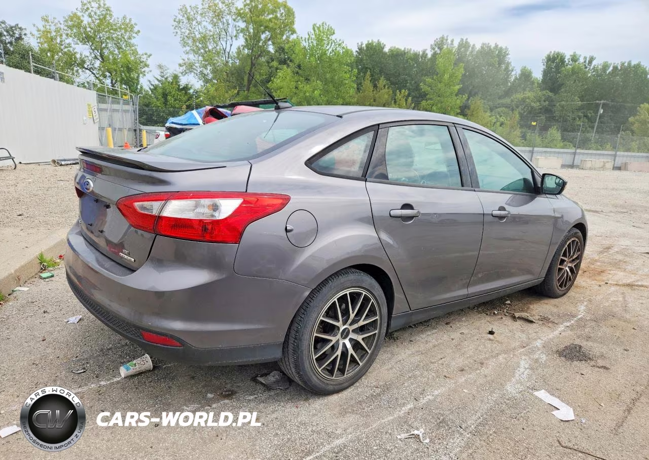 2013 Ford Focus Se VIN:1FADP3F21DL272218 - 3
