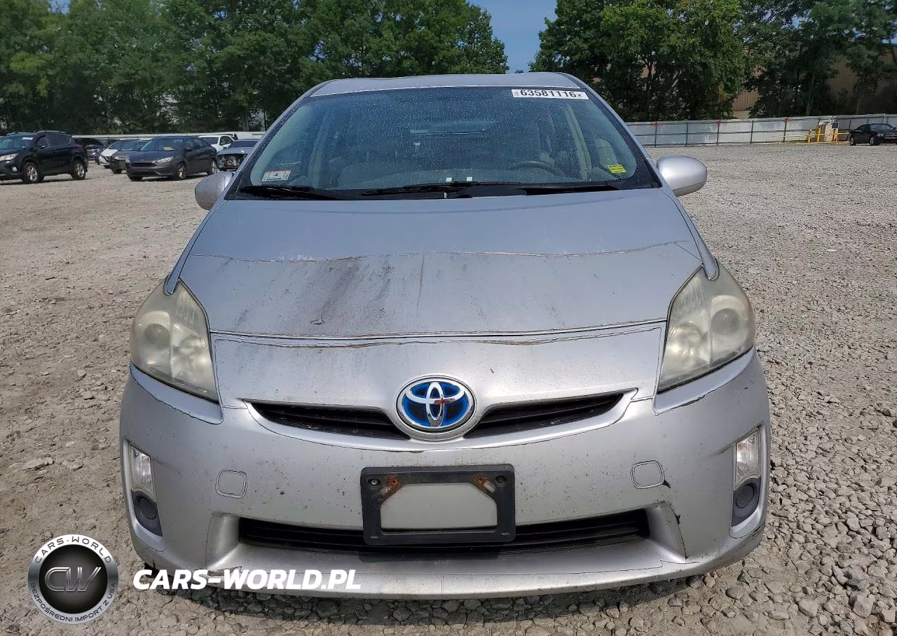 2011 Toyota Prius Three VIN:JTDKN3DU8B5365430 - 5