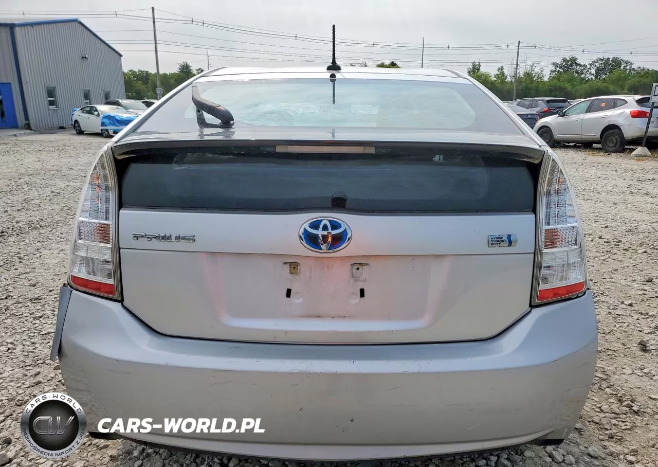 2011 Toyota Prius Three VIN:JTDKN3DU8B5365430 - 6