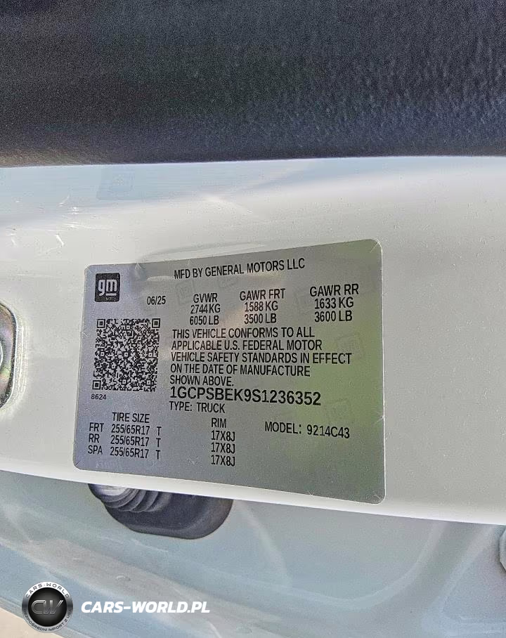 2025 Chevrolet Colorado VIN:1GCPSBEK9S1236352 - 12