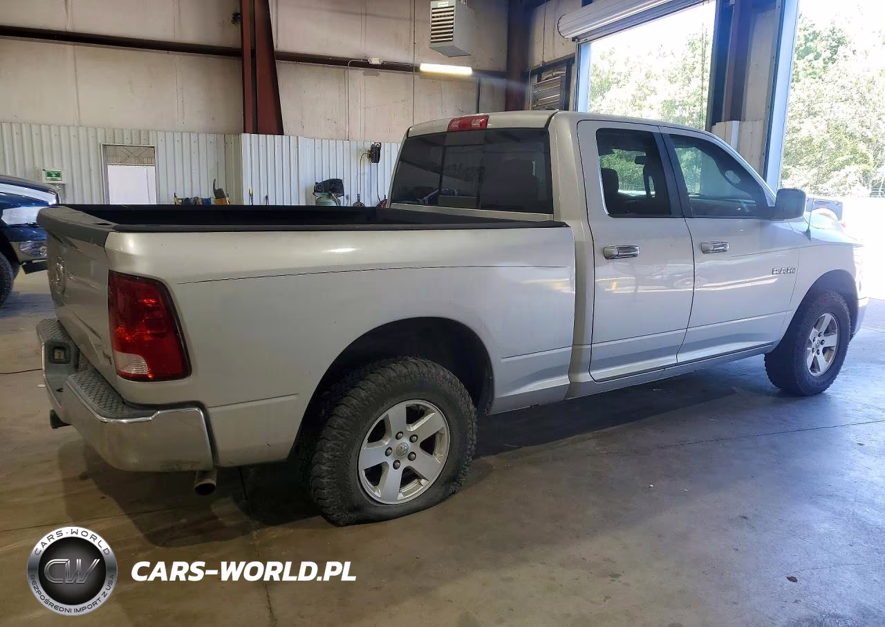 2009 Dodge Ram 1500 VIN:1D3HB18PX9S801709 - 3