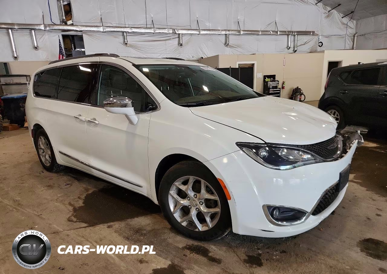 2017 Chrysler Pacifica Limited VIN:2C4RC1GG2HR528941 - 4