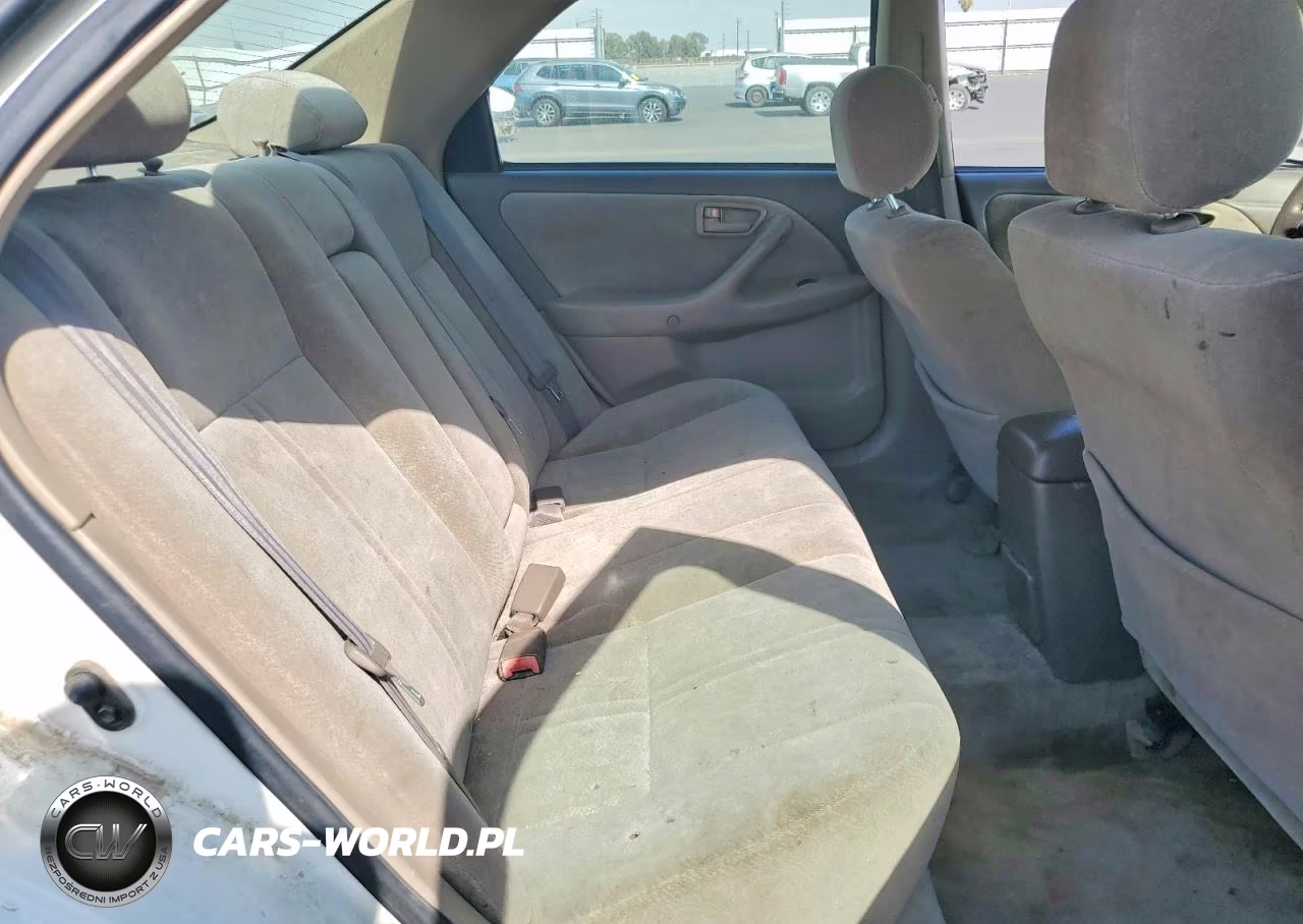 1999 Toyota Camry Le VIN:JT2BG28K9X0331765 - 10