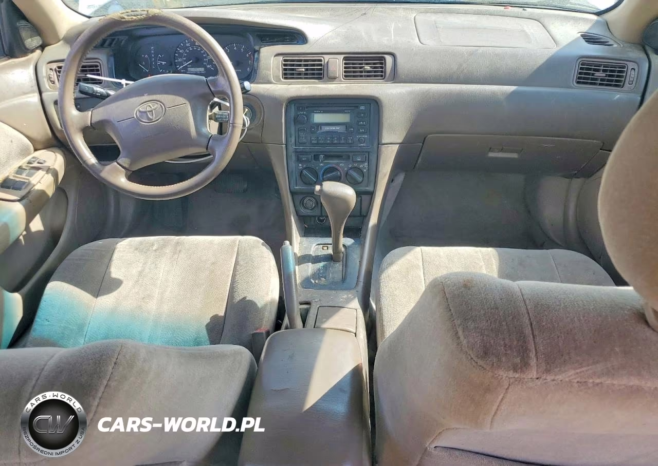 1999 Toyota Camry Le VIN:JT2BG28K9X0331765 - 8