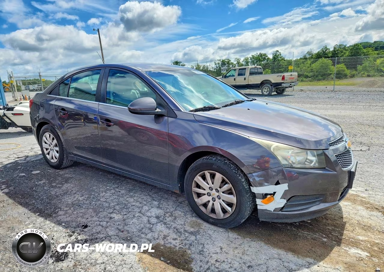 2011 Chevrolet Cruze Lt VIN:1G1PF5S98B7249753 - 4