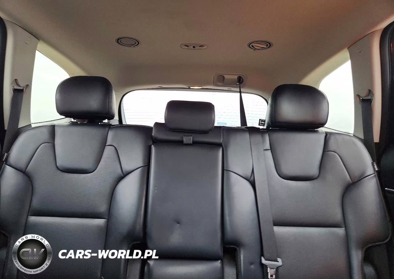 2025 Kia Telluride VIN:5XYP24GC8SG589943 - 10