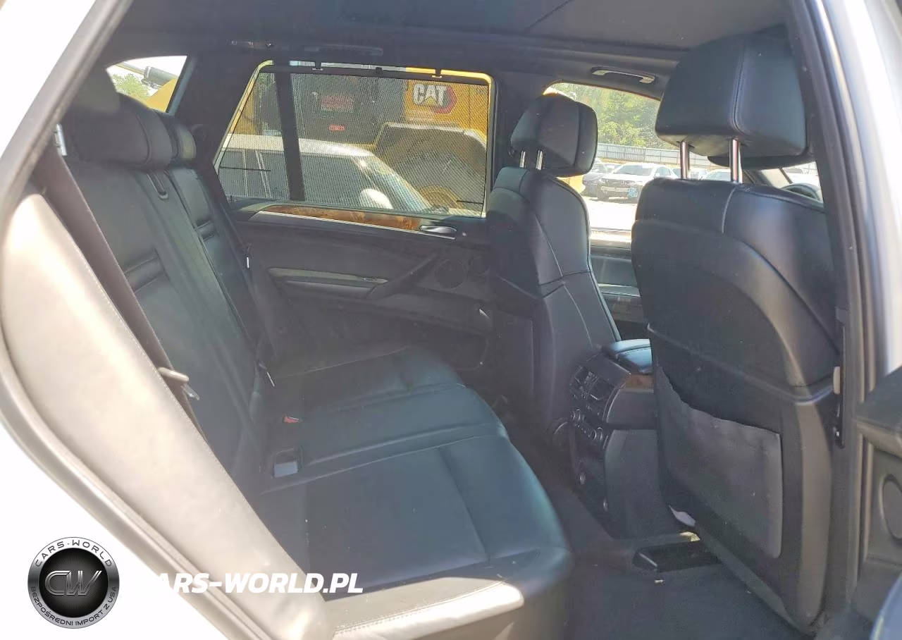 2012 BMW X5 xDrive50I VIN:5UXZV8C55CL422832 - 11
