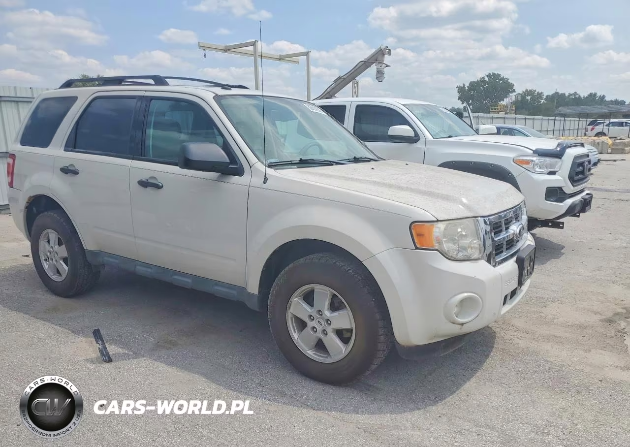 2012 Ford Escape VIN:1FMCU0D72CKC25811 - 4