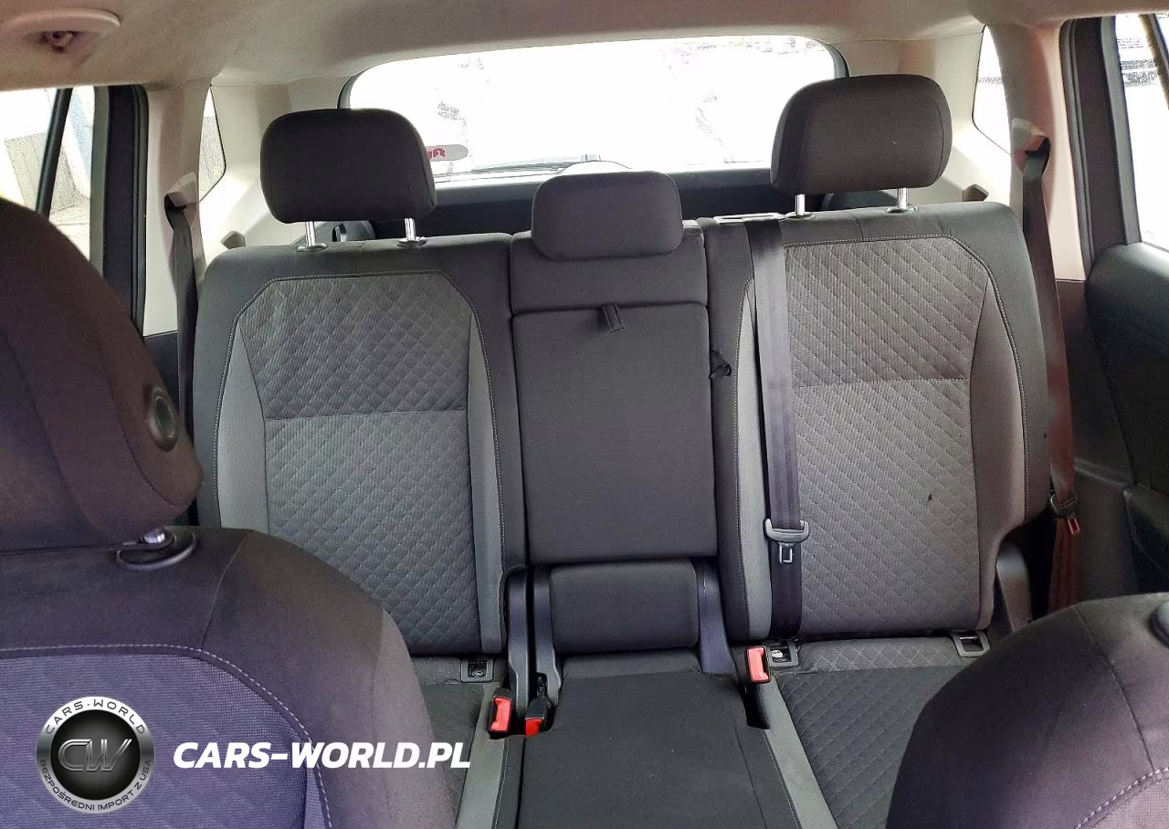 2019 Volkswagen Tiguan S VIN:3VV0B7AX1KM041141 - 10
