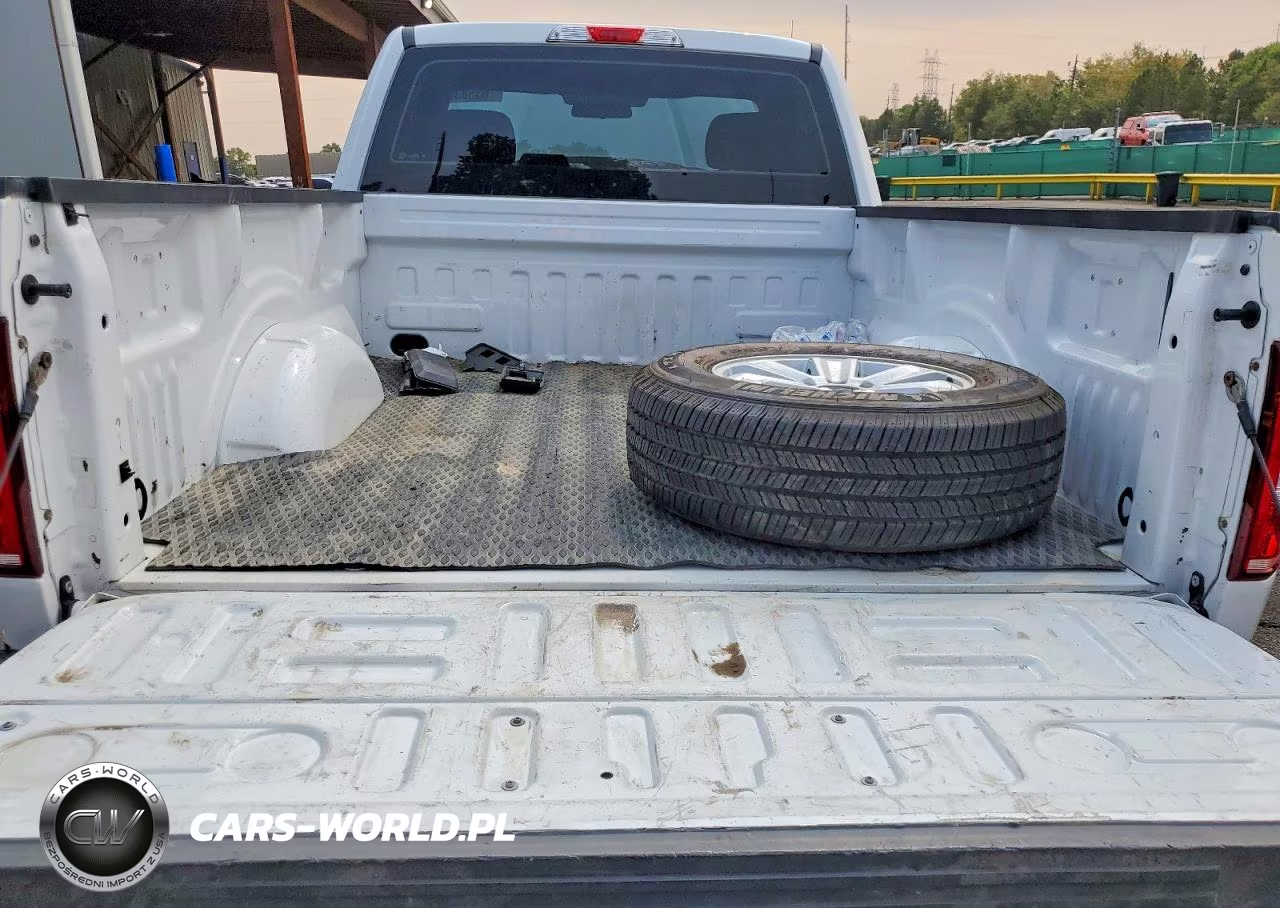 2018 Ford F150 VIN:1FTMF1CB4JKE52025 - 10