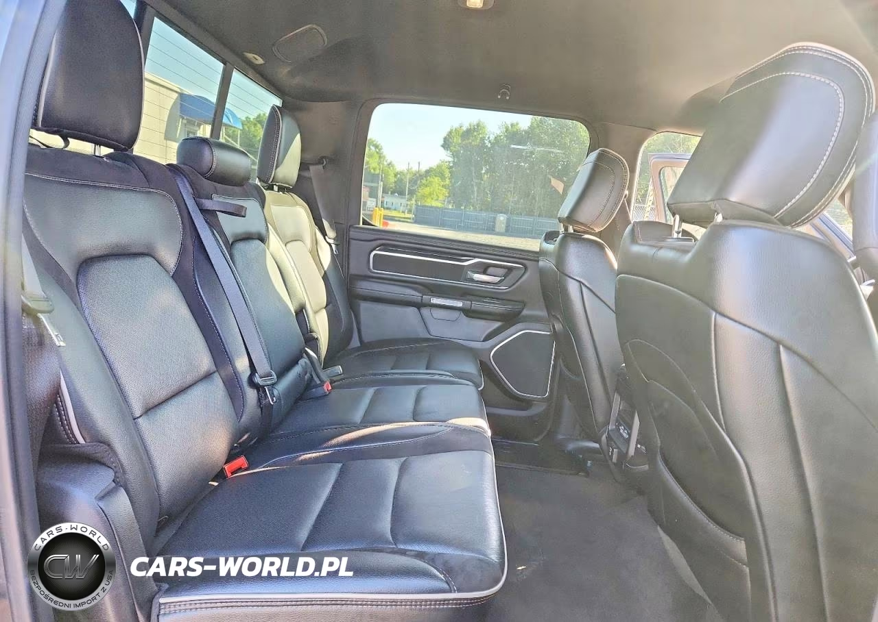 2021 Ram 1500 Laramie VIN:1C6SRFJT5MN514887 - 10