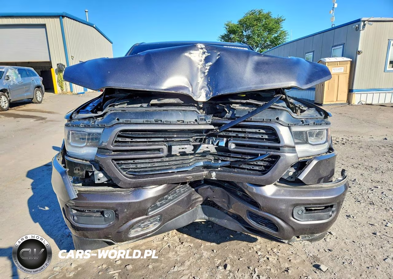 2021 Ram 1500 Laramie VIN:1C6SRFJT5MN514887 - 5