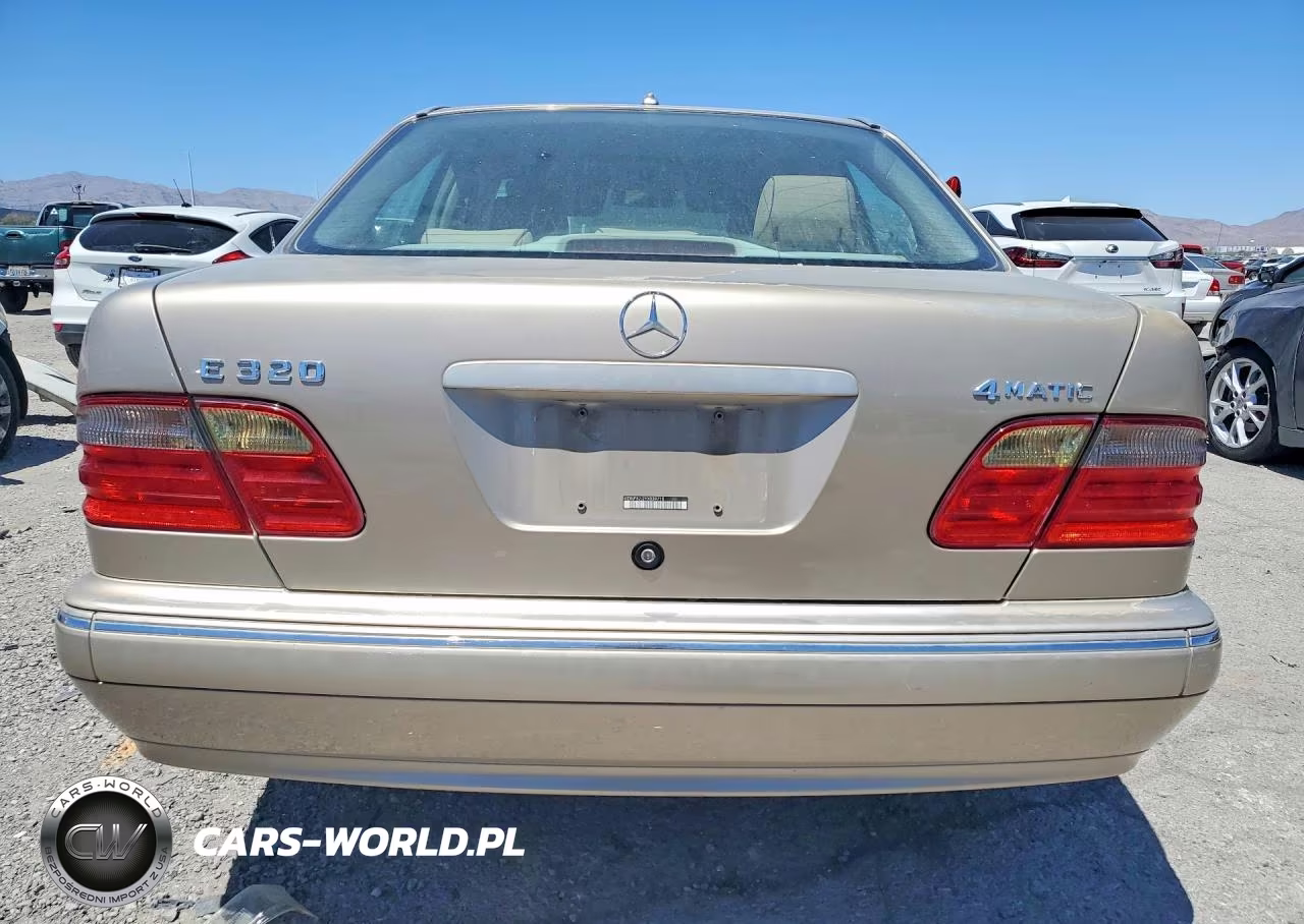 2000 Mercedes-Benz E 320 4Matic VIN:WDBJF82J2YX039715 - 6