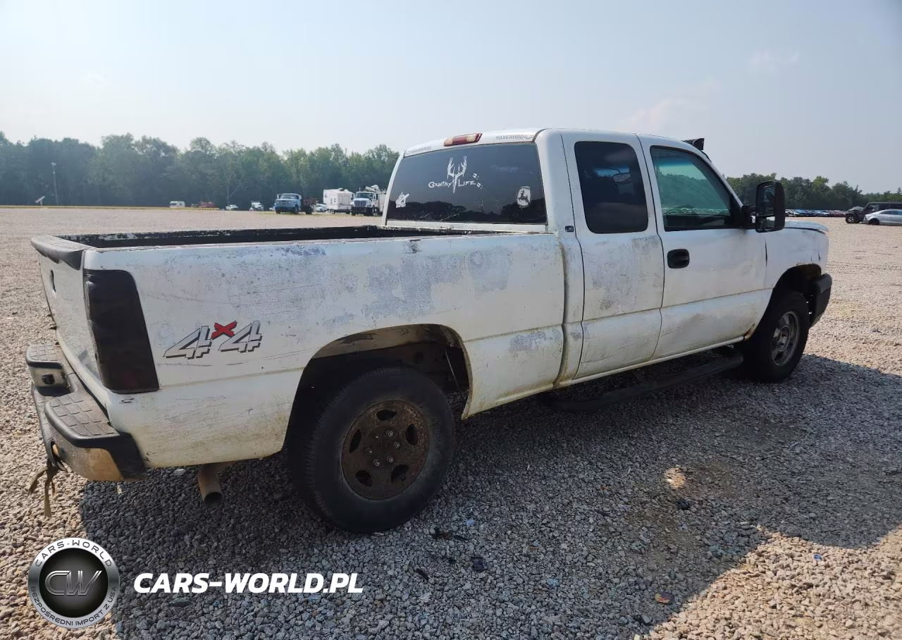 2004 Chevrolet Silverado K1500 VIN:1GCEK19T34E120502 - 3