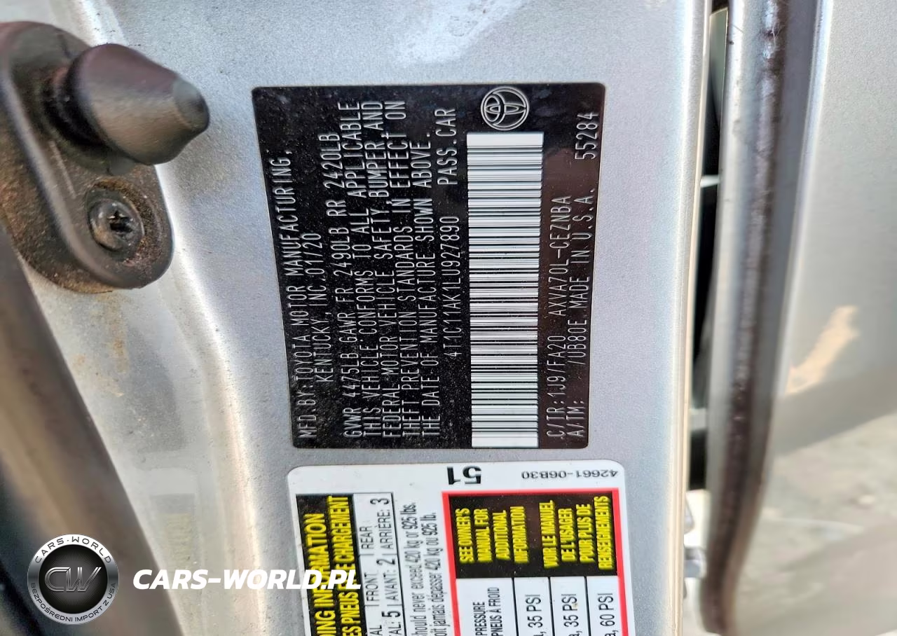 2020 Toyota Camry Le VIN:4T1C11AK1LU927890 - 12